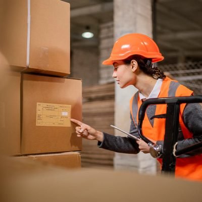 How Professional Man & Van Services Make Moving Easier